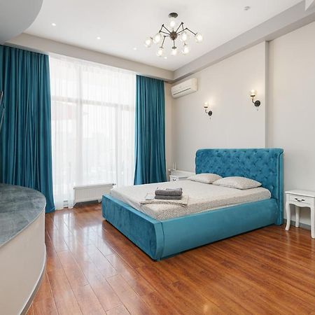 Arcadia Palace 2-Bedrooms Apartment With Terrace Odessa Extérieur photo
