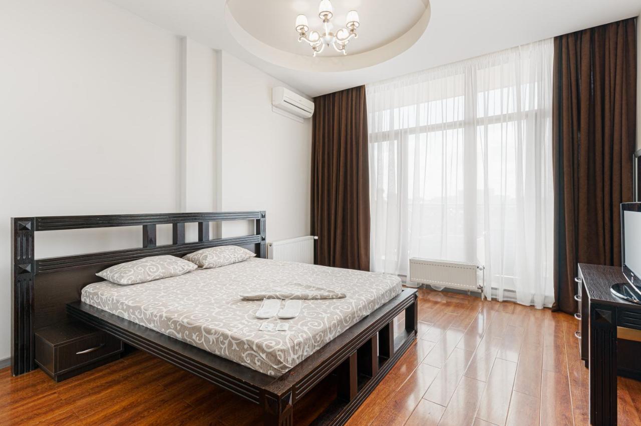 Arcadia Palace 2-Bedrooms Apartment With Terrace Odessa Extérieur photo