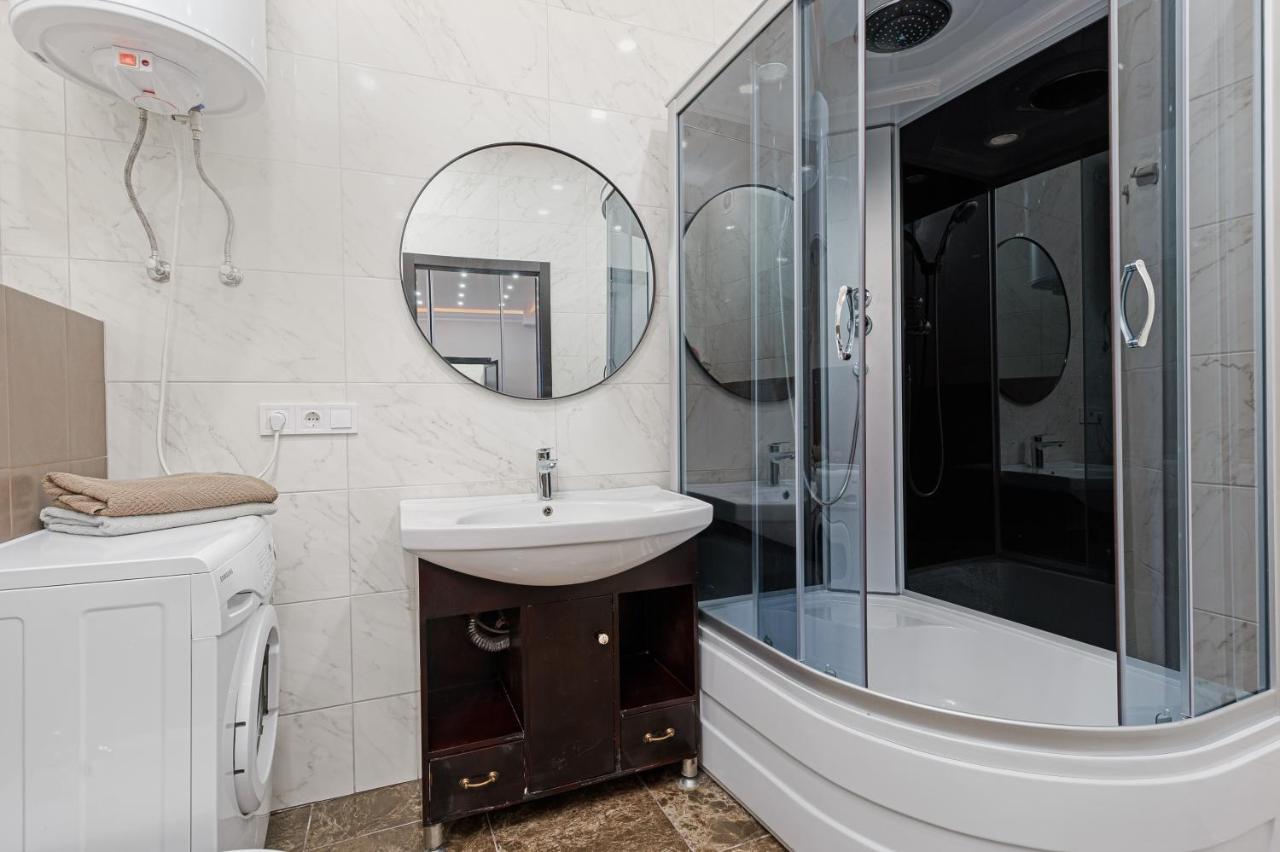 Arcadia Palace 2-Bedrooms Apartment With Terrace Odessa Extérieur photo